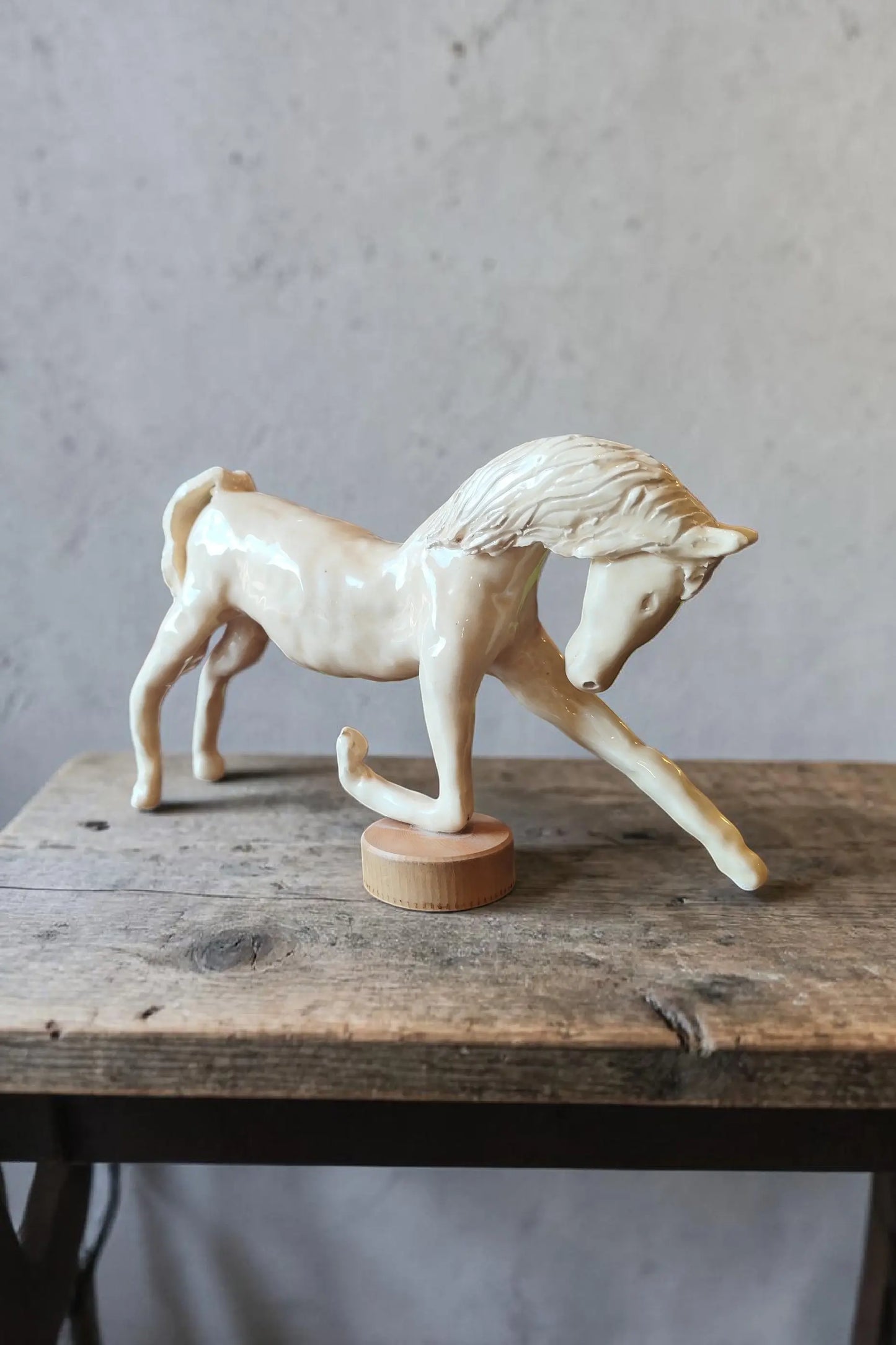 Cheval en Faïence La Révérence Artisanat Ardèche