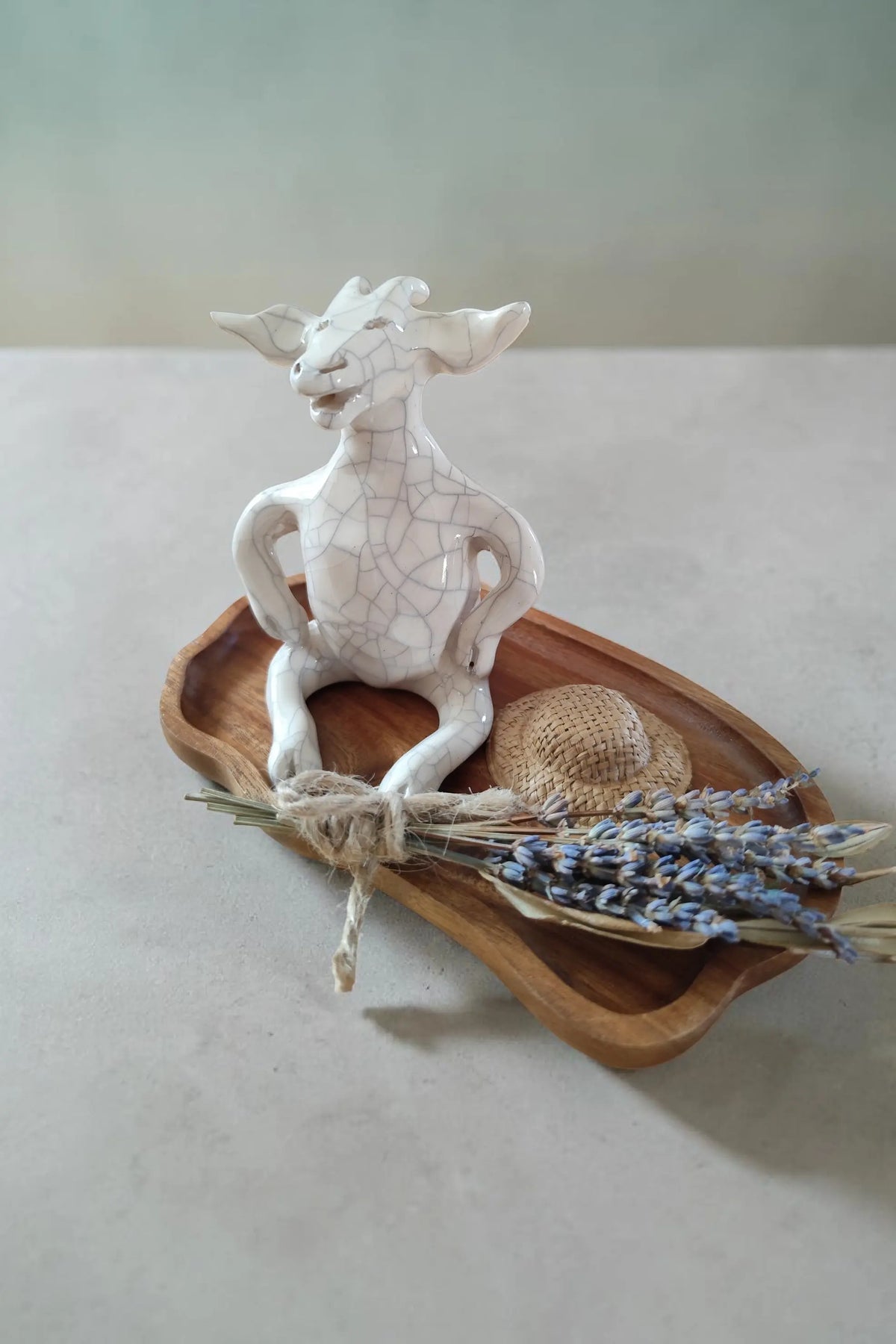 Biquette à lunette en Faïence céramique artisanale humouristique