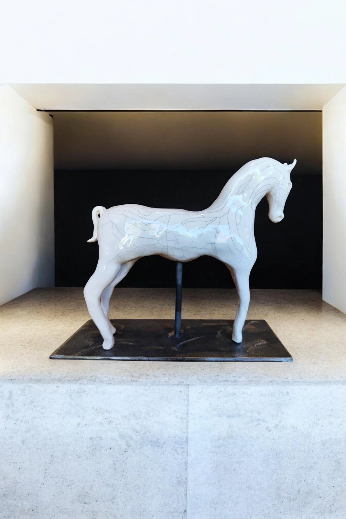 Cheval émaillé craquelé céramique artisanale Ardèche