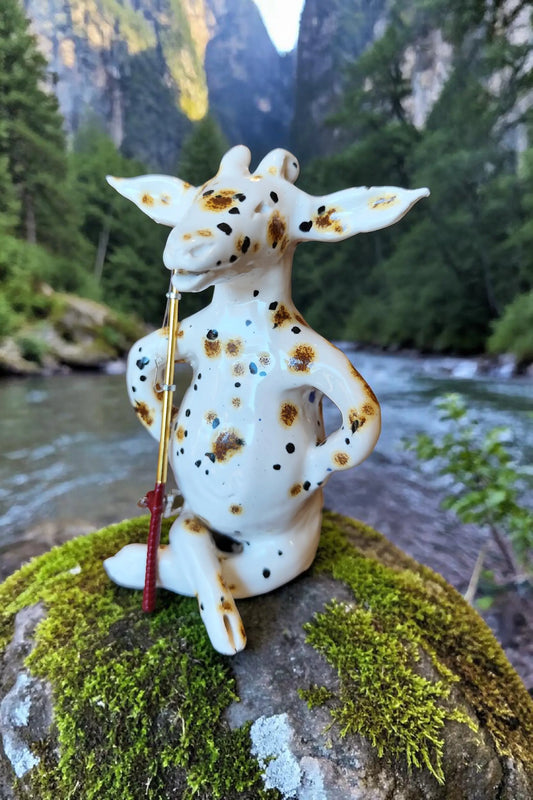 La Biquette qui pêche à la rivière l'Ardèche Céramique humouristique